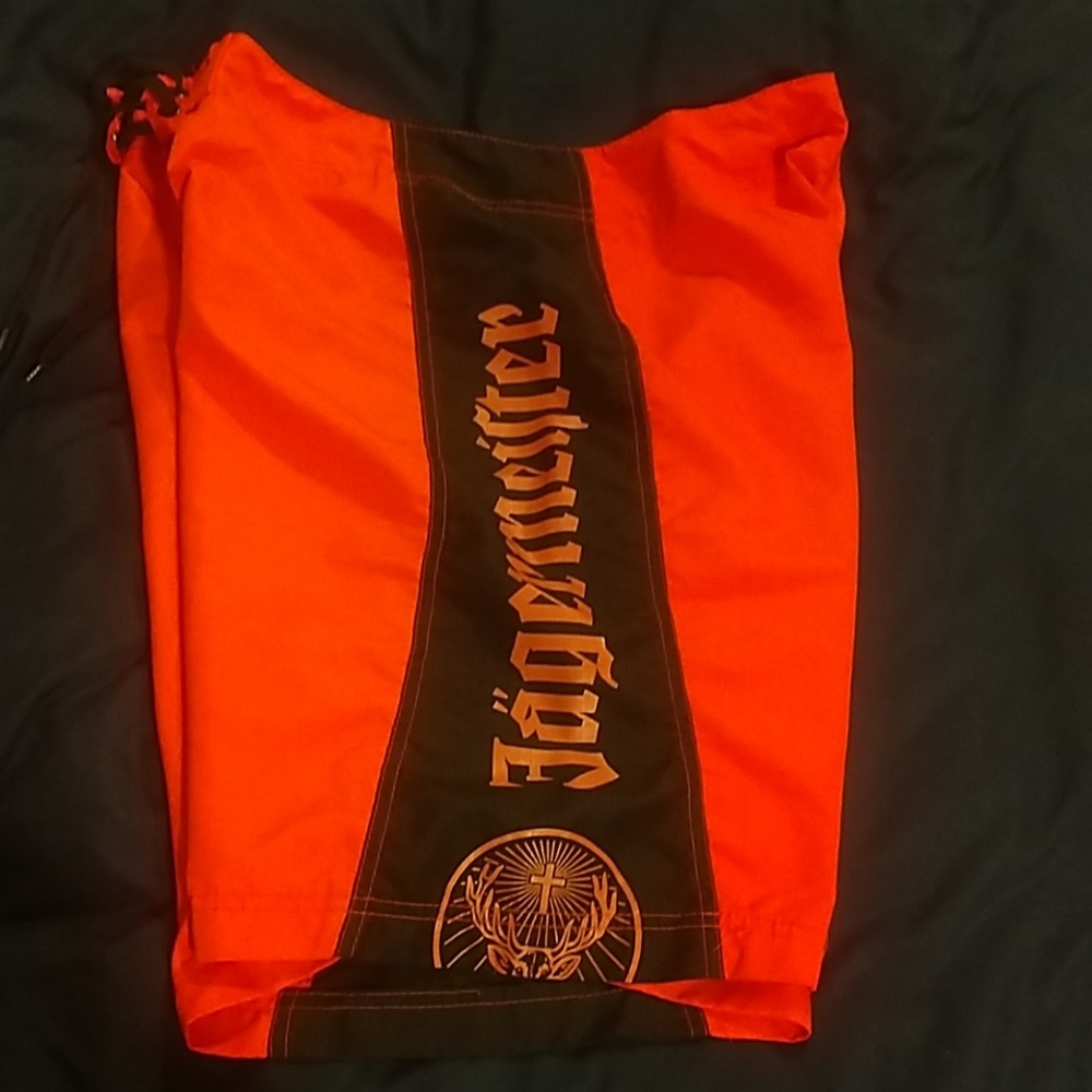 Shorts - Picture 5 of 6